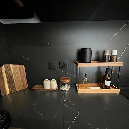 Bayt Al Nour * Givet